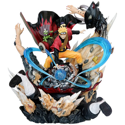 Naruto figure against Pain 